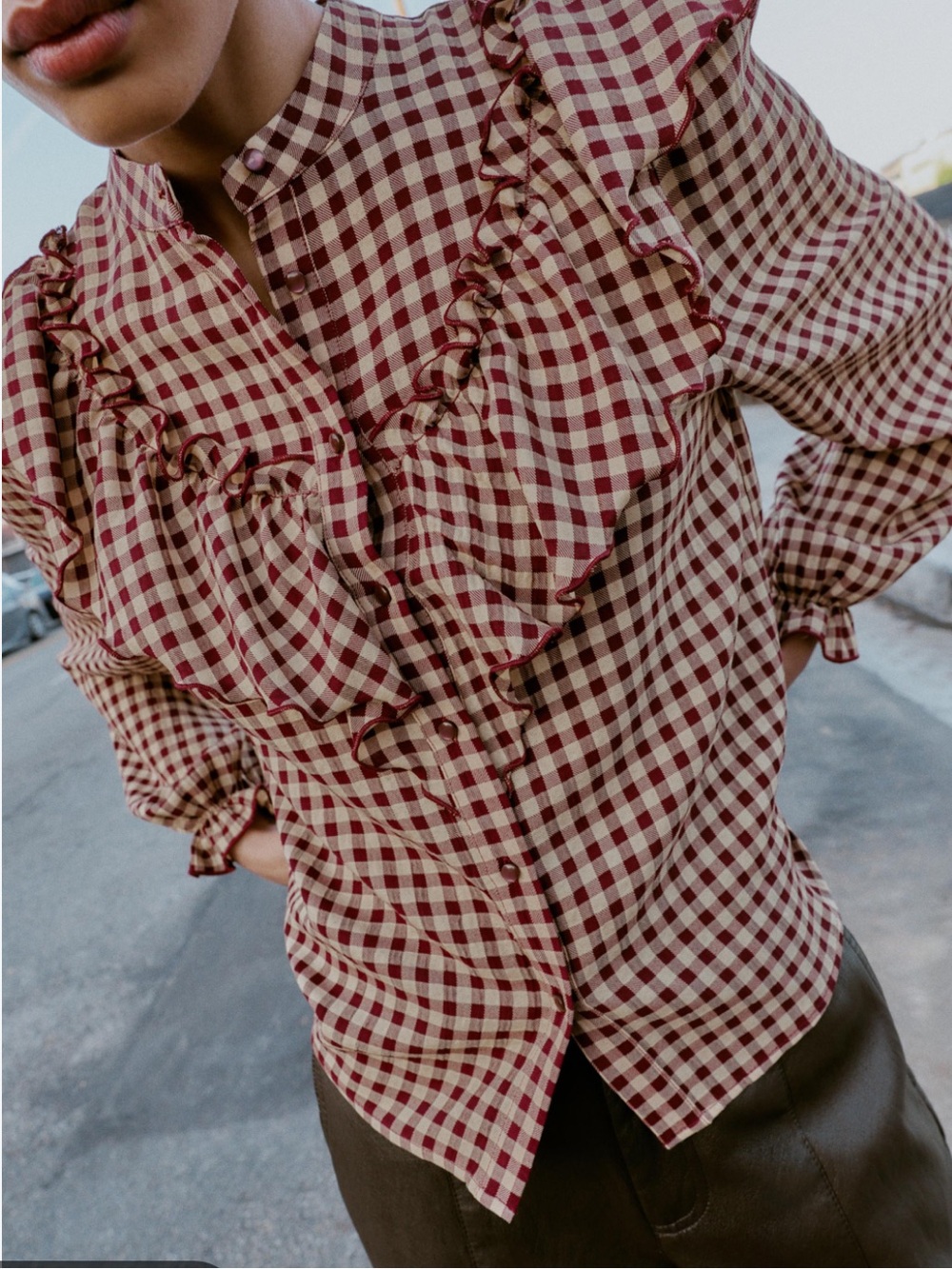 ZARA
PLAID RUFFLED BLOUSE